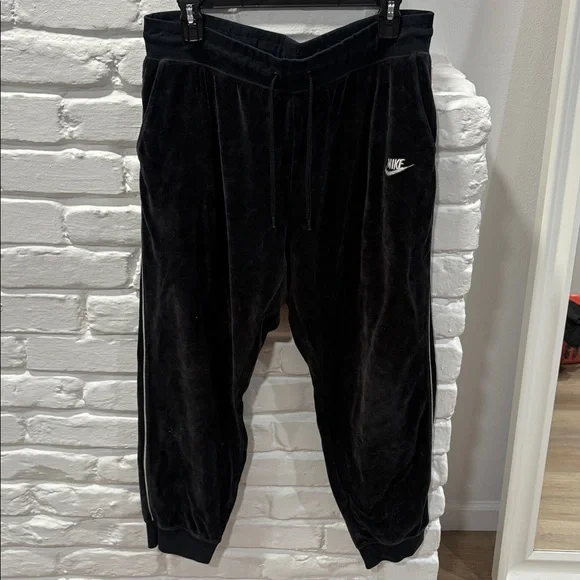WOMENS NIKE NSW VELOUR HERITAGE PANTS - Picture 4 of 14